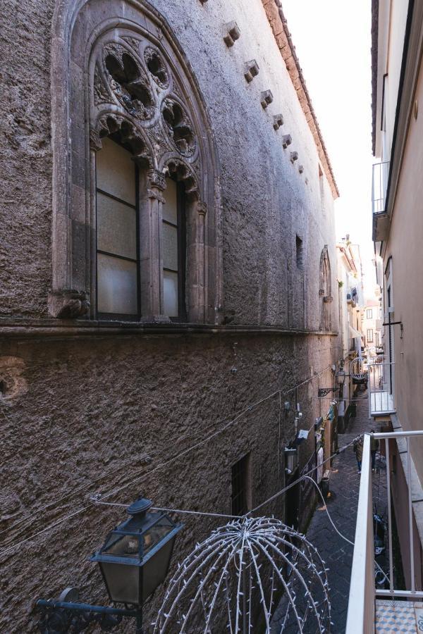 Casa La Bifora Daire Sorrento Dış mekan fotoğraf